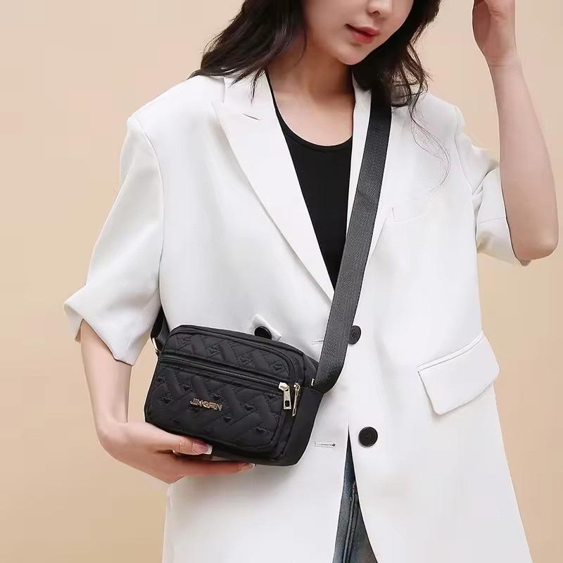 Women Casual Shoulder Bag Multi Pocket Oxford Crossbody Fashion Handbag for Shopping and Commuting