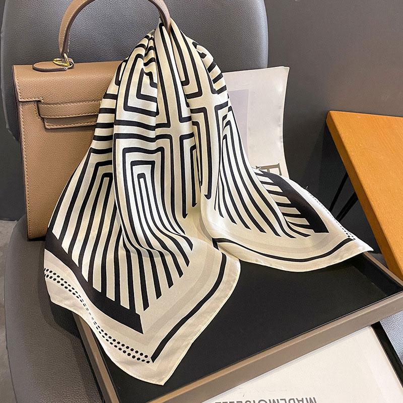 Fashion 100% Nature Real Silk Square Scarf Women Female Foualrd Neckerchief Summer Beach Scarves Shawl Bandana Hijab Pashmina