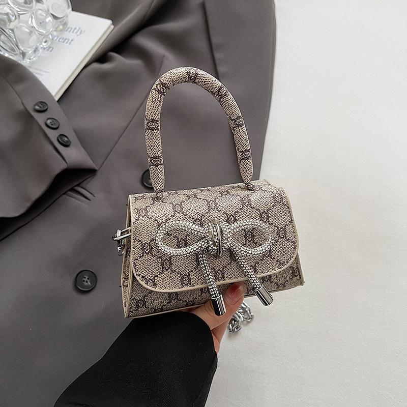 Exquisite mini trendy portable small square bag women's summer new fashion chain shoulder messenger bag