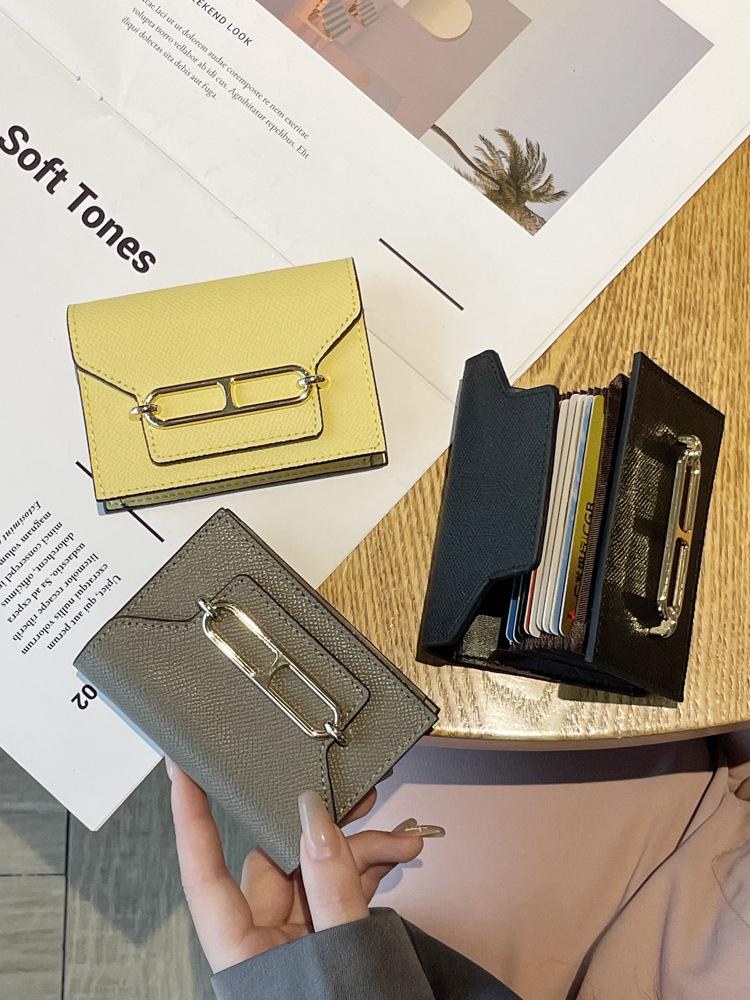 2025 Women's Genuine Leather Card Holder: Stylish, Exquisite ID Bag with Multiple Slots and Anti-Demagnetization Cowhide.
