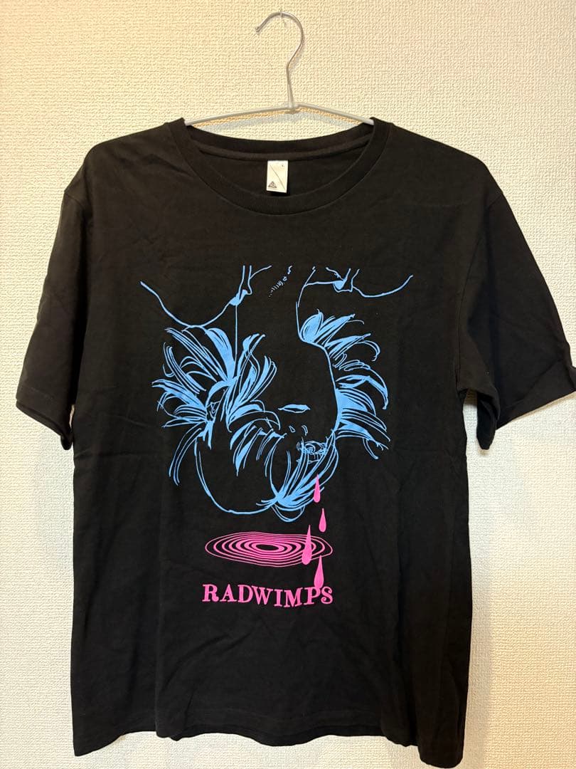 

[USED] PIKO 90s Embossed Logo Vintage T-Shirt, Red, Size L