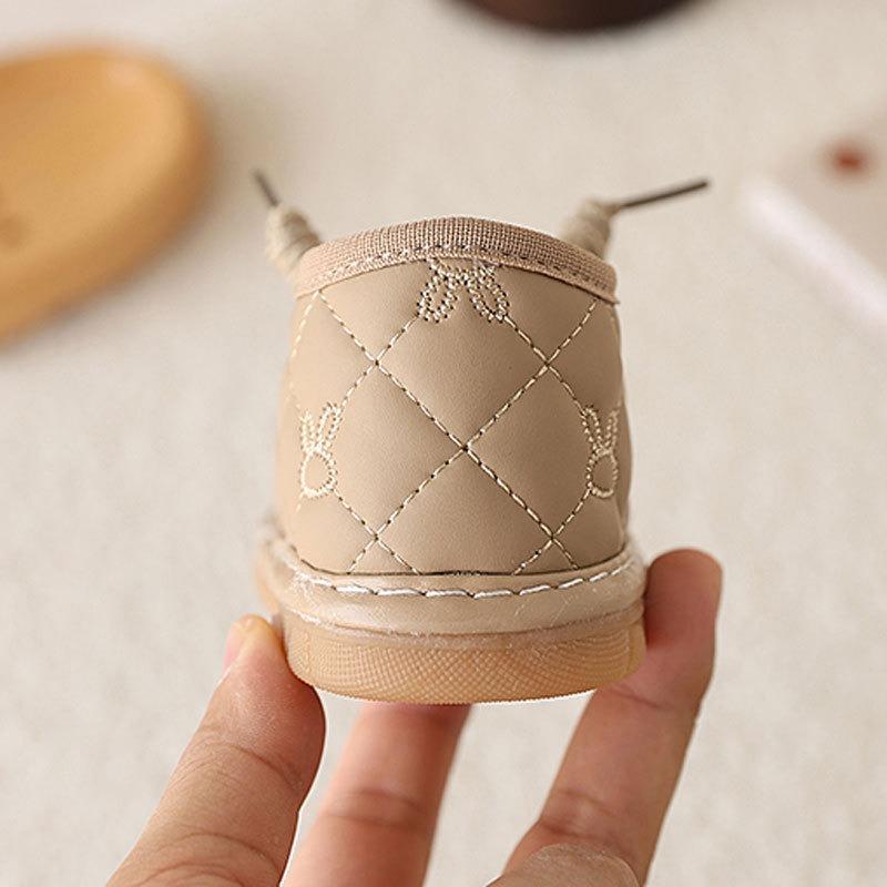Baby Shoes with Fleece Lining Squeaky Warm First Walkers for 0-2 Years Old, Unisex Toddler Insulated Shoes