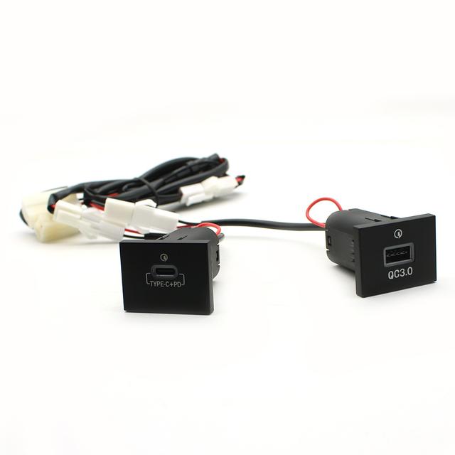 Araba USB şarj aleti PD Hızlı Şarj QC3.0 Otomatik Telefon şarj adaptörü Düğmesi Ford Focus 2 için mk2 2009 2010 2011 Aksesuarları