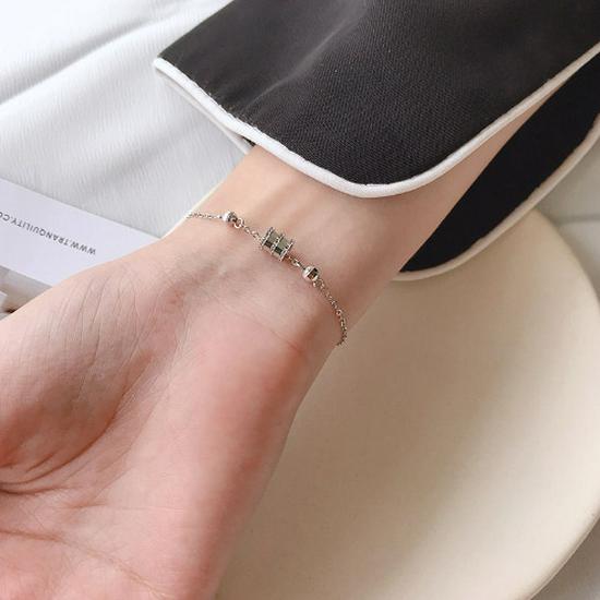 Korean Style Women s Light Luxury Bracelet: High-End Fashion with Versatile Design