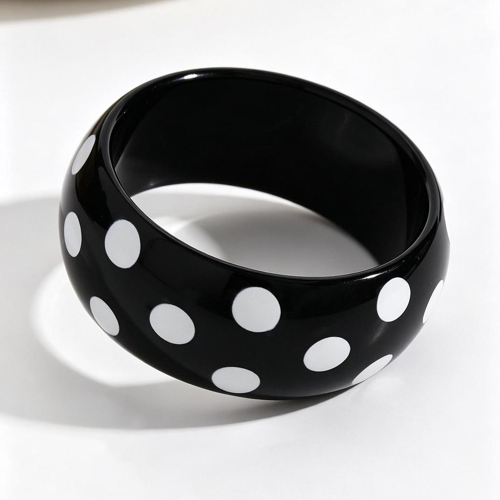 Hong Kong Style Retro Black & White Polka Dot Earrings: Double Layer Round Acrylic for Women