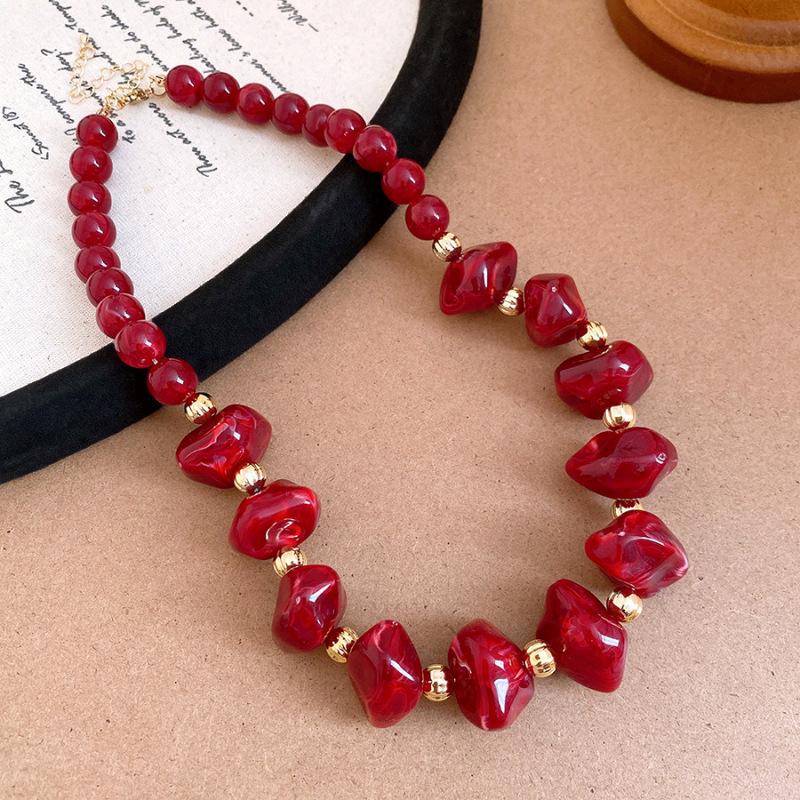 Elegant Summer Acrylic Beaded Necklace: Fashionable Round Clavicle Chain Jewelry