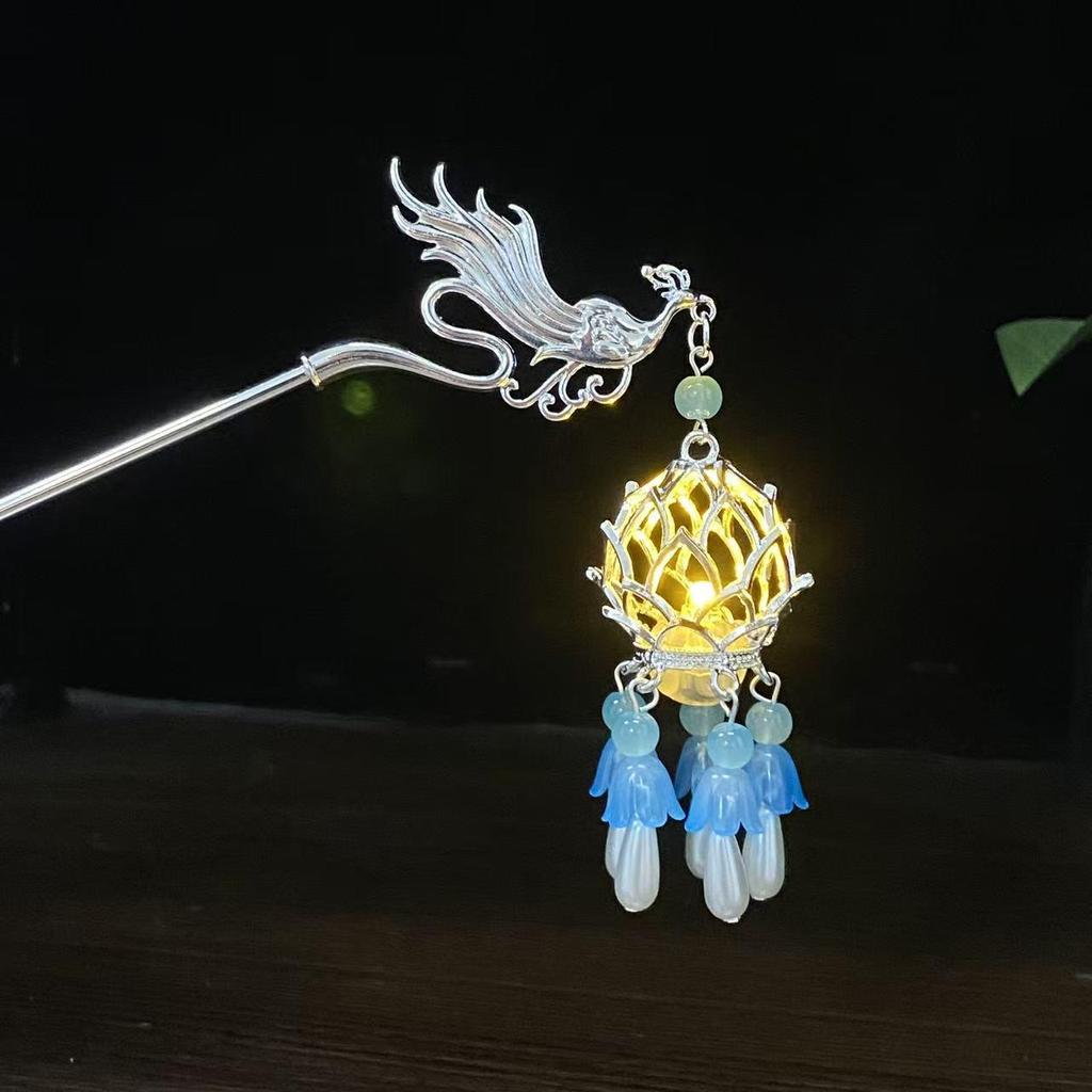 Ancient Style Luminous Hairpin: High-End Alloy Lantern Design for Hanfu Skirts