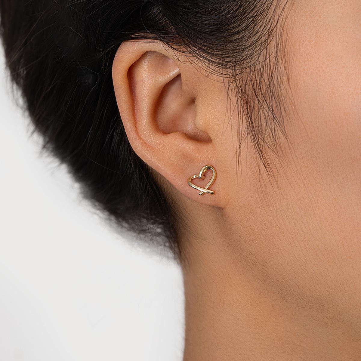 

1 пара модных медных серег в форме полого сердца с универсальным темпераментом для женщин