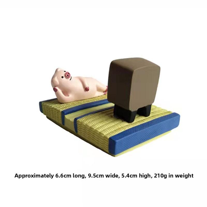 Tamamitsu Cat Resin Phone Stand With Artistic Design For Gift And Decor