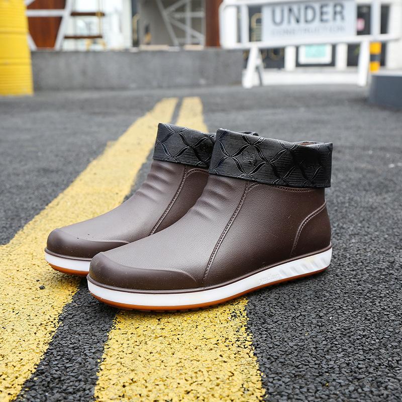 

Модные резиновые сапоги мужские всесезонные корейские короткие зимние сапоги модные бархатные резиновые сапоги нескользящие рабочие водонепроницаемые резиновые водные туфли 45