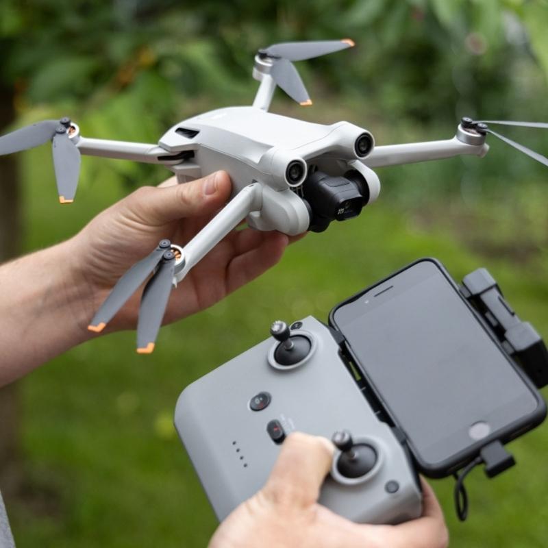 2 Pair Propellers Noise Reduction Quadcopter  Propellers with Screws for Replacement UAV Accessories