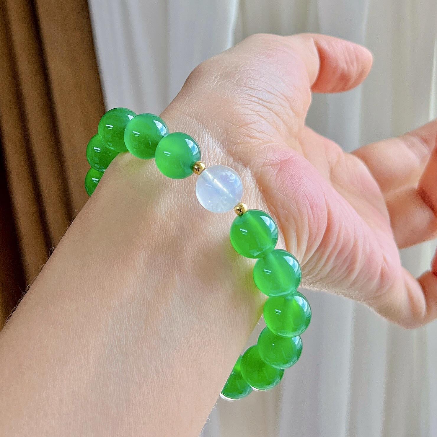 10Mm Ice Clear Emperor Green Natural Green Chalcedony White Moonlight Design Bracelet