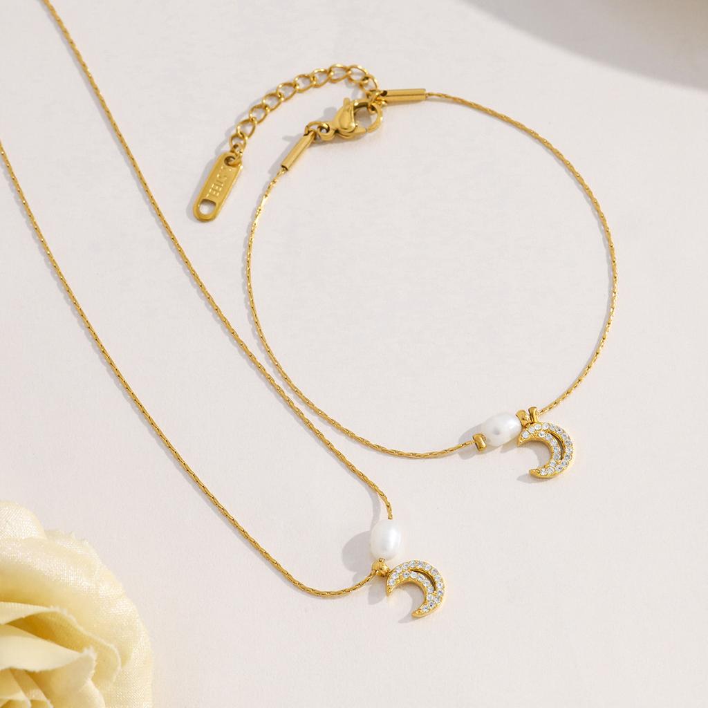 French Elegance Natural Freshwater Pearl Bracelet with Titanium Steel Moon Full Diamond Pendant Collarbone Necklace Set