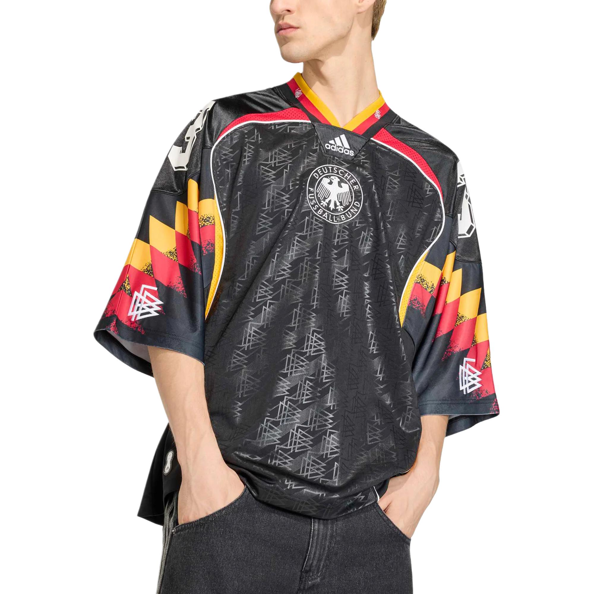 

Адидас Bringback Remixed Германия Футболка Черная Мужские Топы KD5980 XL