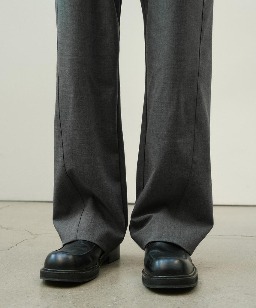 MINAV Wool Twill Double-Pleated Curved Slacks [Charcoal]