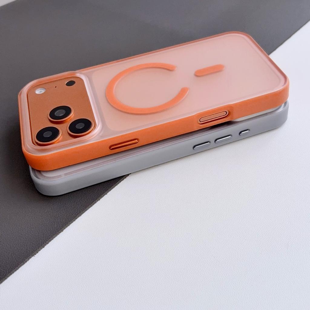 Applicable To Apple 17Promax Mobile Phone Case, Skin-sensitive Magnetic Suction iPhone16PM Simple and Transparent 15 Anti-drop Protective Case