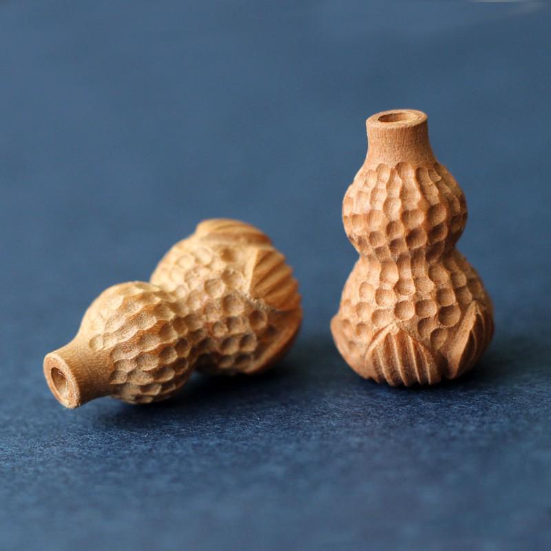 

Feicheng Peach Wood Gourd Carving with Lotus Base - Handmade DIY Wooden Bead Ornament Accessories