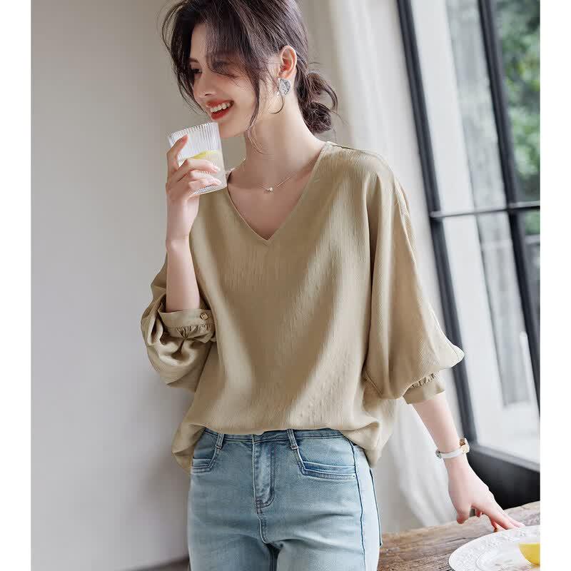 XWI Women s Elegant Jacquard Batwing Sleeve V-Neck Blouse M хаки