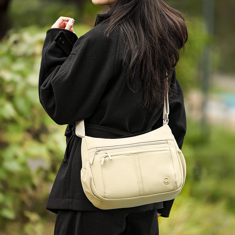 Solid Color Commuter Women's Bag Large Capacity Shoulder Crossbody Bag Multi-compartment Mobile Phone Bag