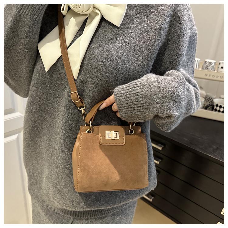 Retro Faux Leather Small Square Shoulder Bag Lock Closure Handbag for Women