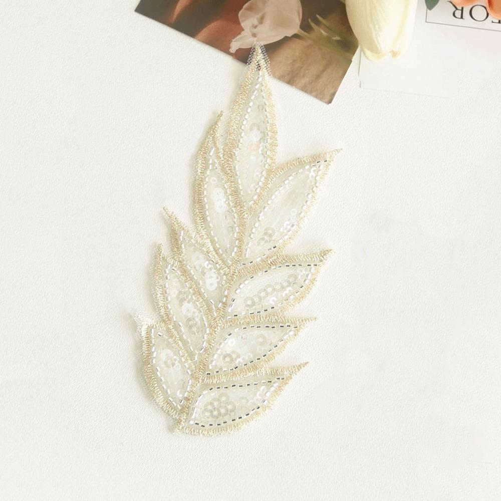

Black White 3D Sequins Beaded Patches 9cm Flower Leaves Design Lace Clothing Patch Bridal Veil Wedding Gown Clothing Headwear