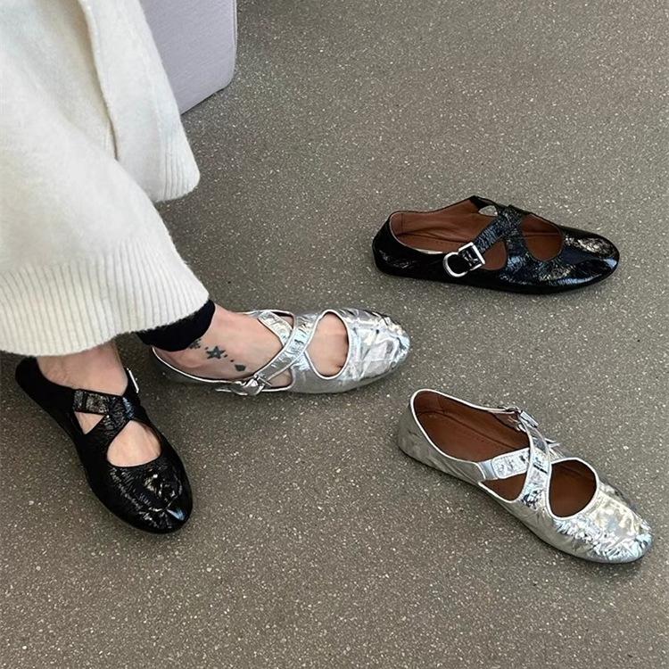 Sheepskin Version~ Korean Version of Cross Belt Buckle Single Shoes Women's Shallow Mouth Round Head Versatile Comfortable Lazy Flat Shoes