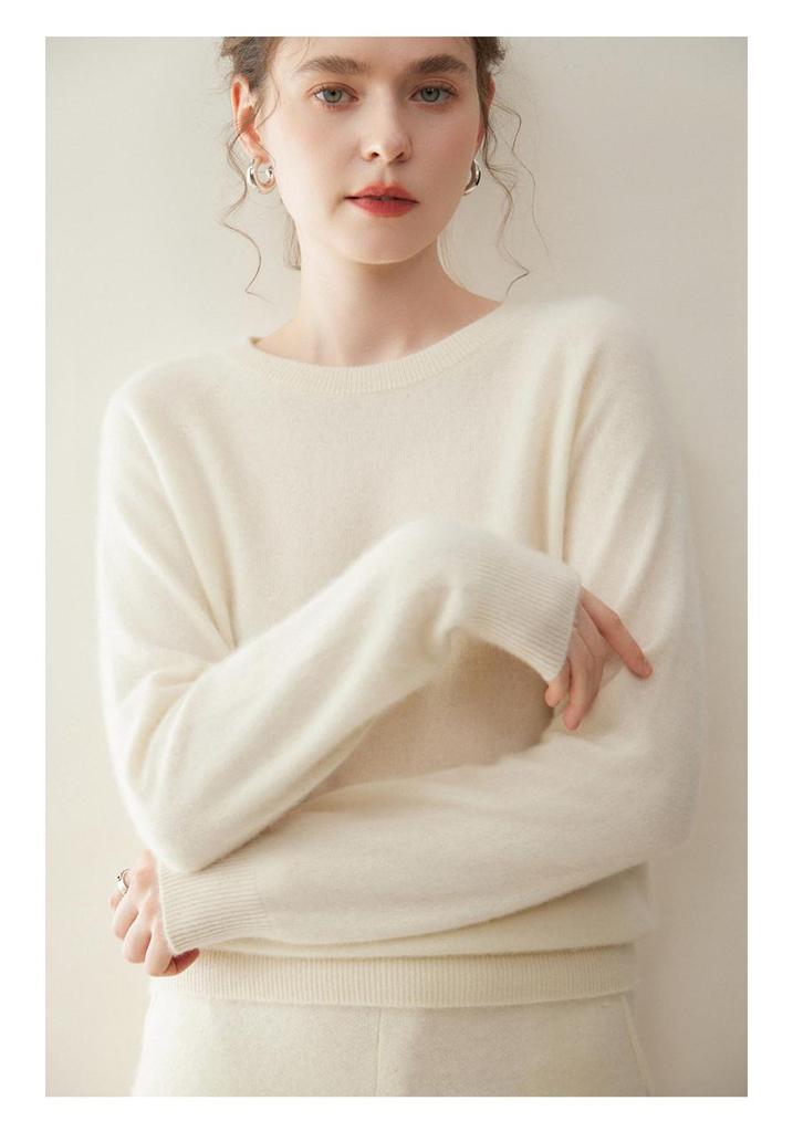 Women's 100% Pure Cashmere Round Neck Seamless Knit Sweater with Raglan Sleeves