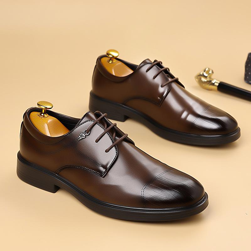 Koreańskie Koronkowe Formalne Skórzane Buty do Pracy dla Mężczyzn Jednokolorowe Jesienne Nowe Designerskie Buty Codzienne Męska Moda Męskie Mokasyny