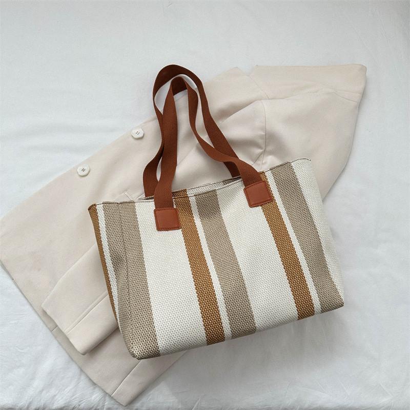 Trendy Retro Style Womens Tote Bag With Soft Fabric Perfect For Street Fashion Enthusiasts хаки