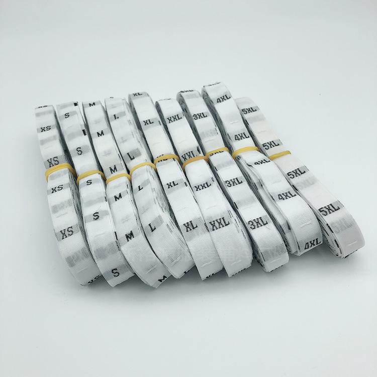 

Бирка с размером, тканая этикетка из ткани - цифровой номер одежды с указанием высоты