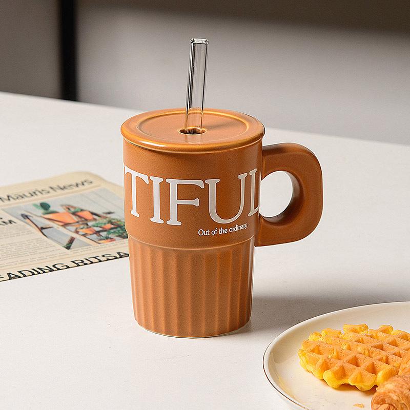 

Керамическая чашка для воды большой емкости с соломинкой и крышкой кружка чашка для пары офисная бытовая чашка креативная 401-500ml