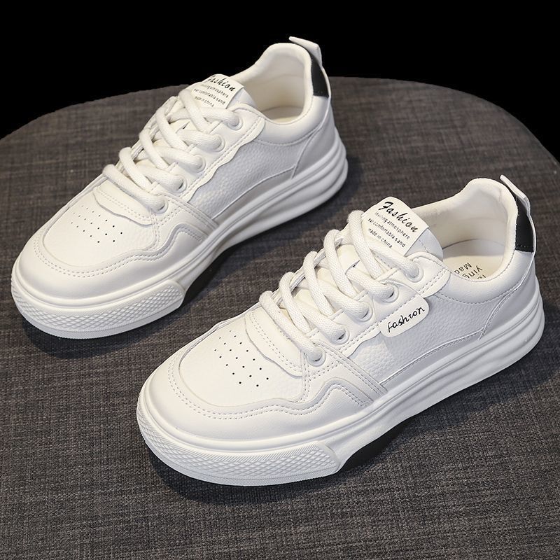 Flat-bottomed wear-resistant and lightweight little white shoes, spring and autumn board shoes, new versatile and breathable 2025 casual sports soft