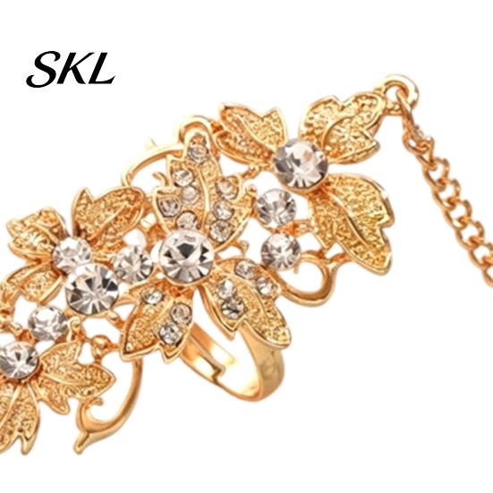 Girls Open Ring Rhinestone Flower Link Chain Ring, Bling Floral Leaf Full Finger Adjustable with Chain, Statement Hand Jewelry for Women Golden Plated