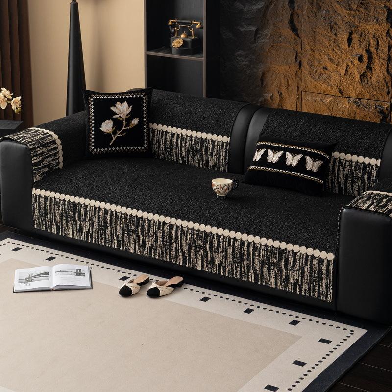 

New European Chenille Sofa Cushion, Non-Slip Cushion, Small Fragrance, Light Luxury, Advanced Sense, Modern Simple Color Matching Cover 70*70cm
