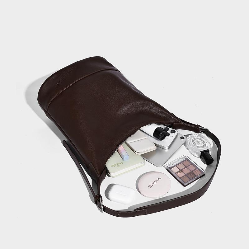 Tatami Bag 2025 Autumn and Winter New Bucket Bag Fashion Binaural Messenger Bag Large Capacity Women's Bag High Sense Shoulder Bag