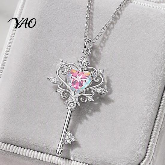 Sweet And Cool Aesthetic Accessories Magic Key Pendant Necklace, Pink Cubic Zirconia Heart Delicate Collarbone Chain for Girls Rhinestone Fairy
