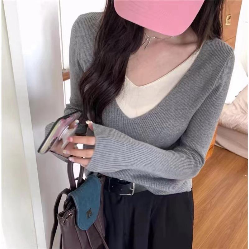 Autumn and Winter New Fake Two-piece Knitted Pullover, Women's Solid Color Bottoming, V-neck Long-sleeved Top Inside and Outside