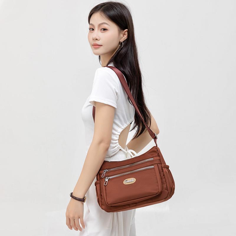Nylonová taška Dámská taška Crossbody Mother Bag Vodotěsná velkokapacitní taška přes rameno