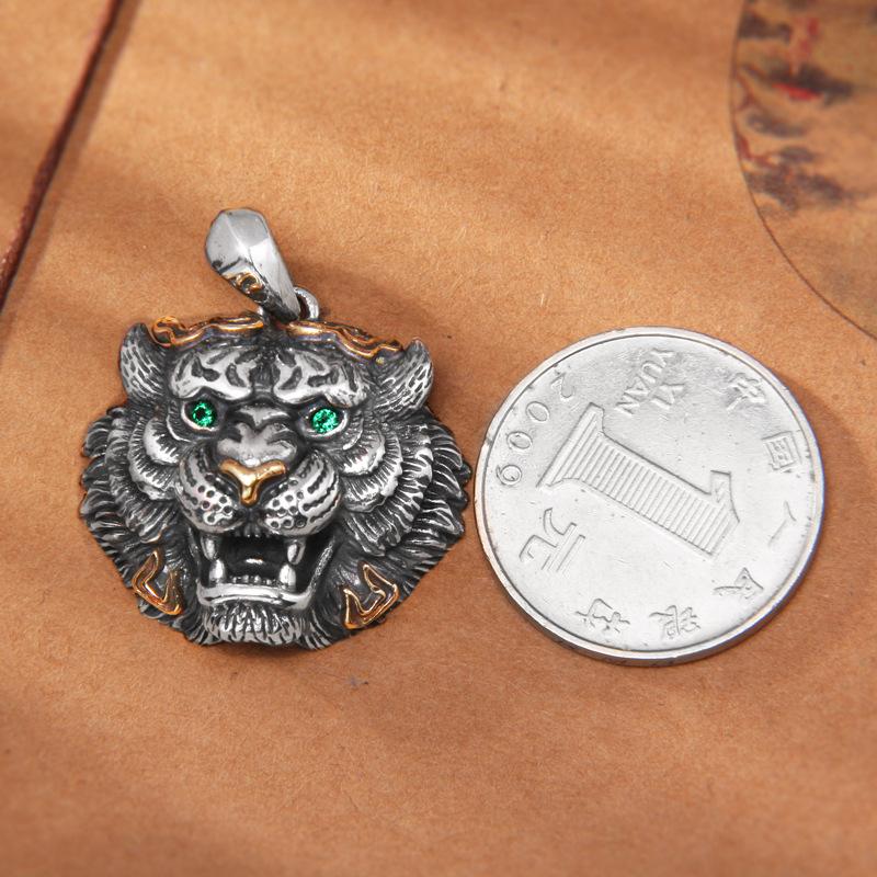 Retro und kraftvoller Tigerkopf-Anhänger. S925 reines Silber. Trendige männliche personalisierte Tierkreiszeichen Tigerkopf Pullover Kettenanhänger.