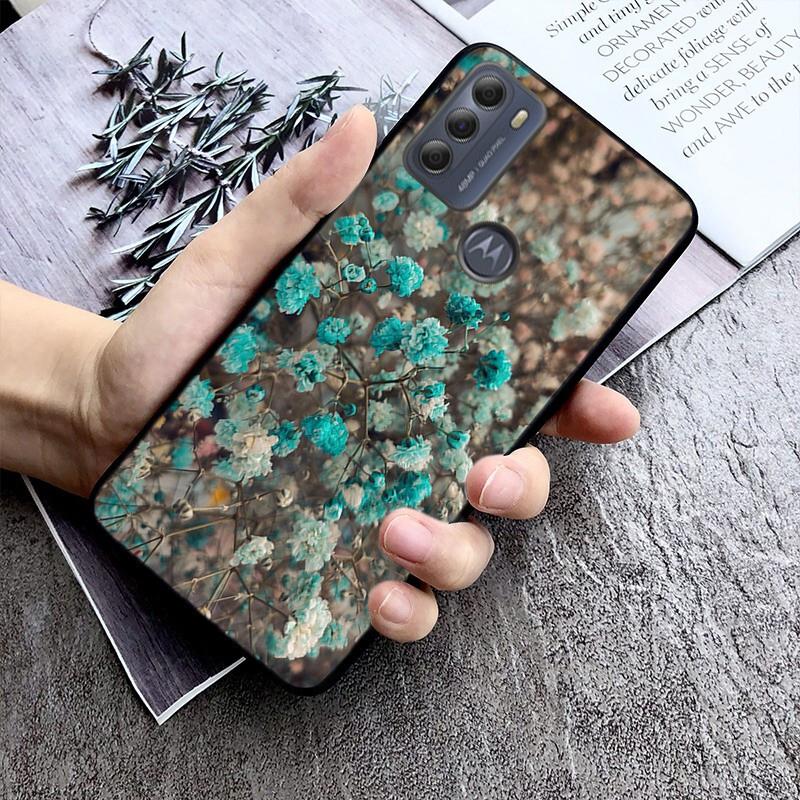 Etui na telefon Baby Breath Flowers do Moto G84 G22 G32 G42 G52 G62 G53 G72 G60 G60S G100 G10 G20 G30 G13 G50 G 5G G Pure