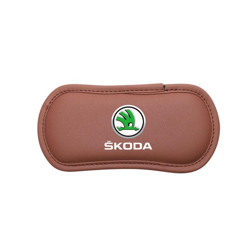Car Leather Knee Pad Cushion Cushion Thigh Support Anti-collision Pad For Skoda Octavia 2 3 Fabia Kamiq Kapoq Kodiaq A5 A7 Rapid SCALA Superb