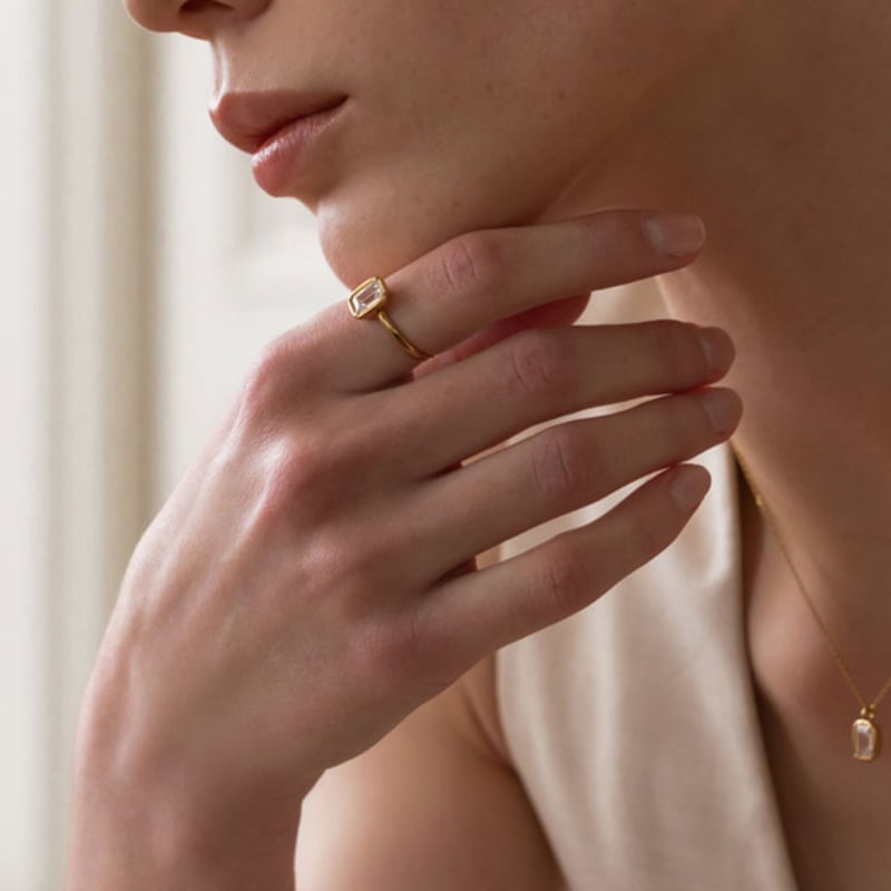 Aube de moi Classic Square Cubic Ring