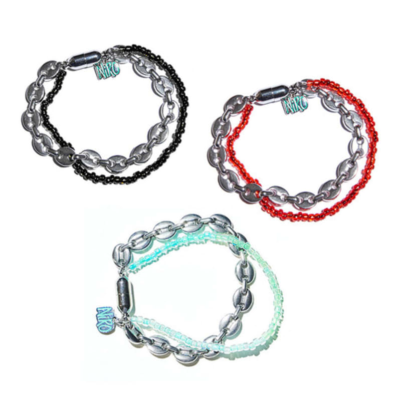 

niroserendipity EiGHT CHAiN BEADS BRACELET #70 MiNT