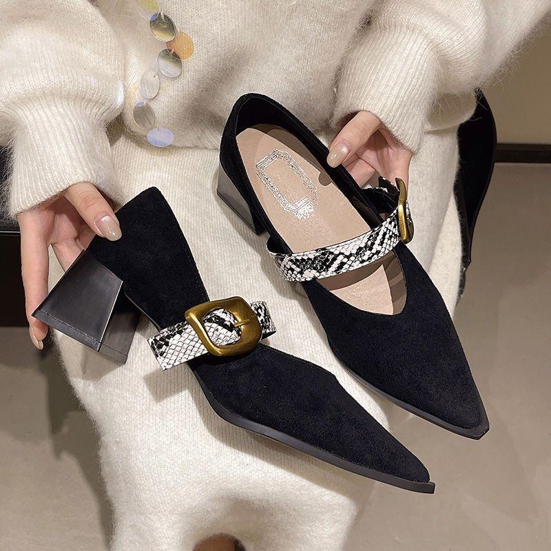 French Thick Heel Mary Jane Single Shoes Women's Autumn 2025 New One-word Buckle with Shallow Mouth Work Professional High Heels