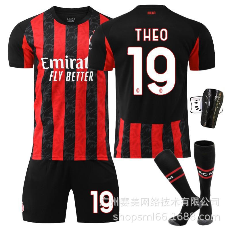 2526AC Milan Home Football Uniforms 10 Leo Shirts 79 Filly 11 Ibrahimovic No. 14 Modric Kaka