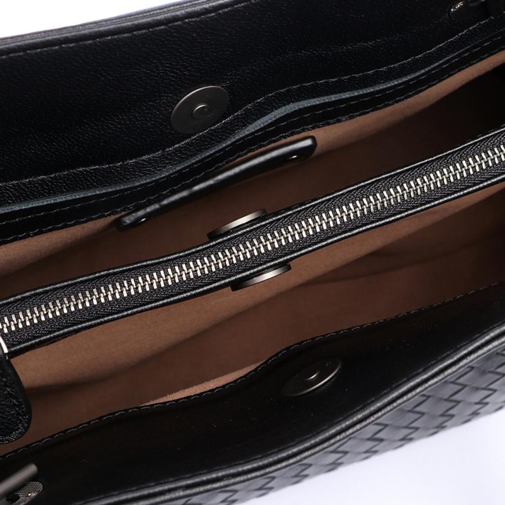 Trendy new first-layer sheepskin women's bag women's shoulder bag large-capacity fashion woven versatile light luxury