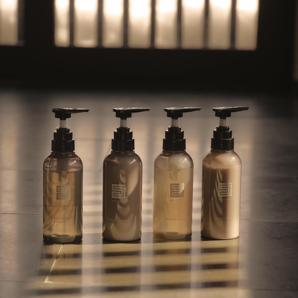 Lino Chrono Charm Siguchi Collection Body Wash [300mL]