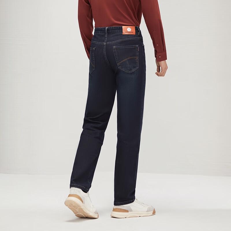 

Мужские джинсы прямого кроя из денима со смесью лиоцелла 35