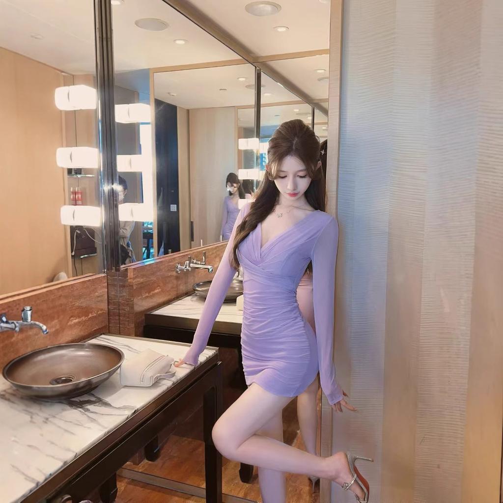 Autumn and winter new sexy low-cut deep v short mesh long-sleeved pleated hip-wrapped solid color dress