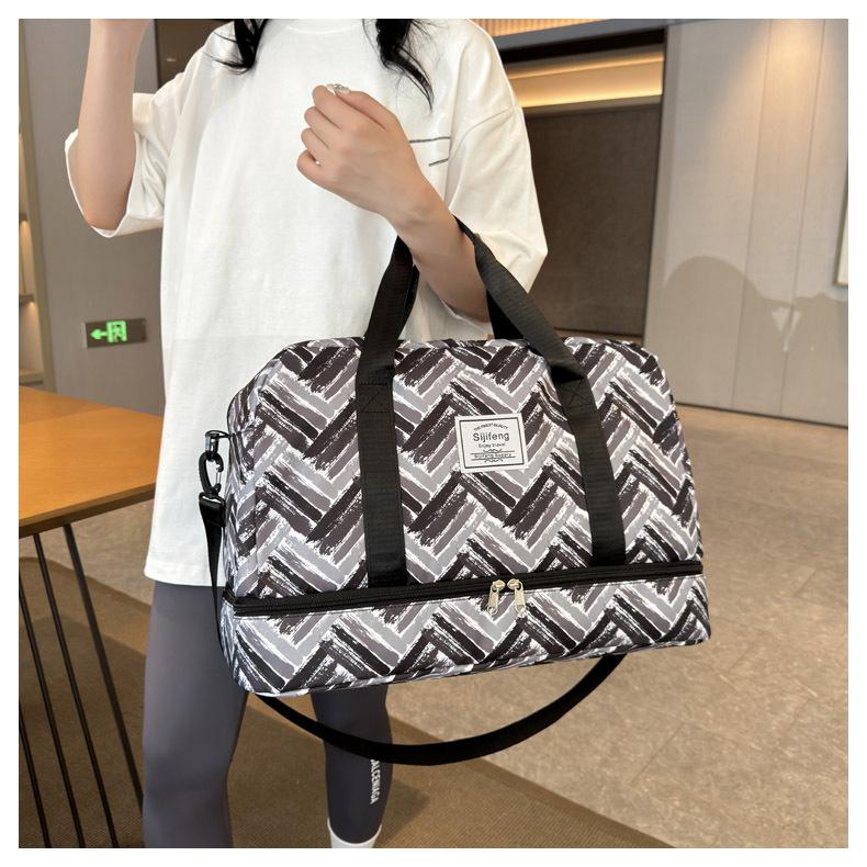 

Large Capacity Portable Travel Bag Dry and Wet Separation Personalized Fitness Bag Can Be Used To Pull Rod and Shoe Bin чёрный